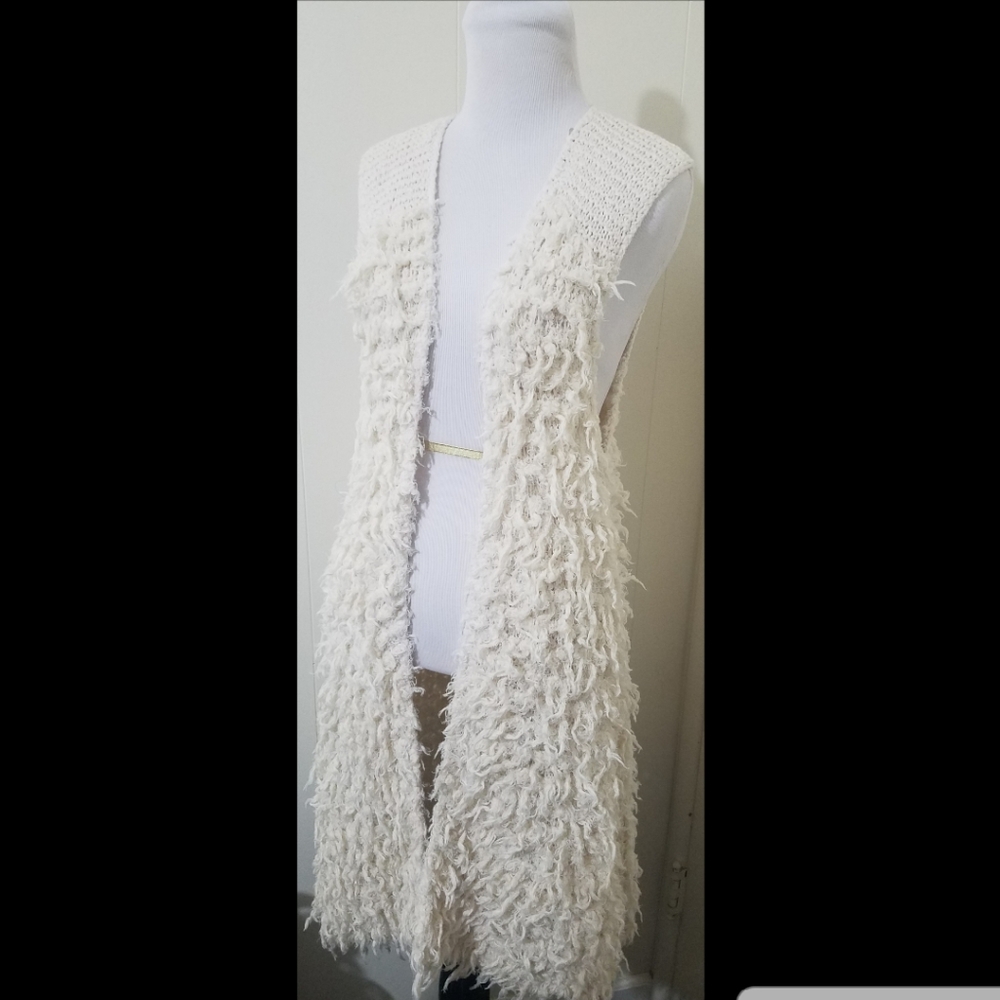 Free People long shaggy sleeveless sweater